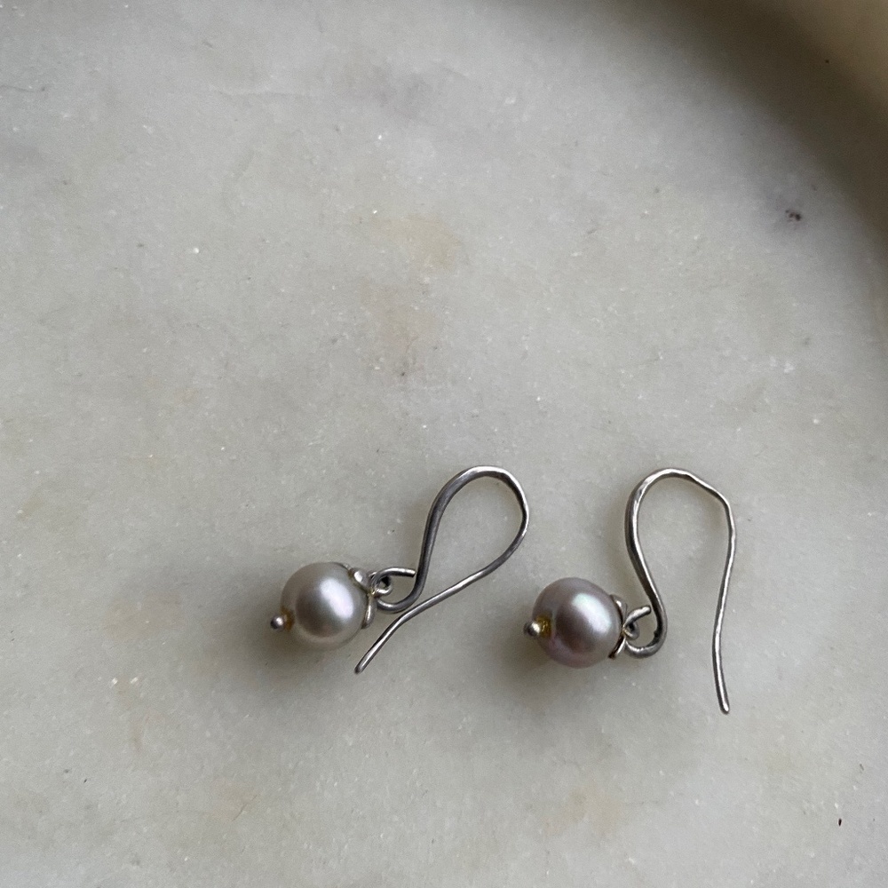 SILVER color natural pearls earrings